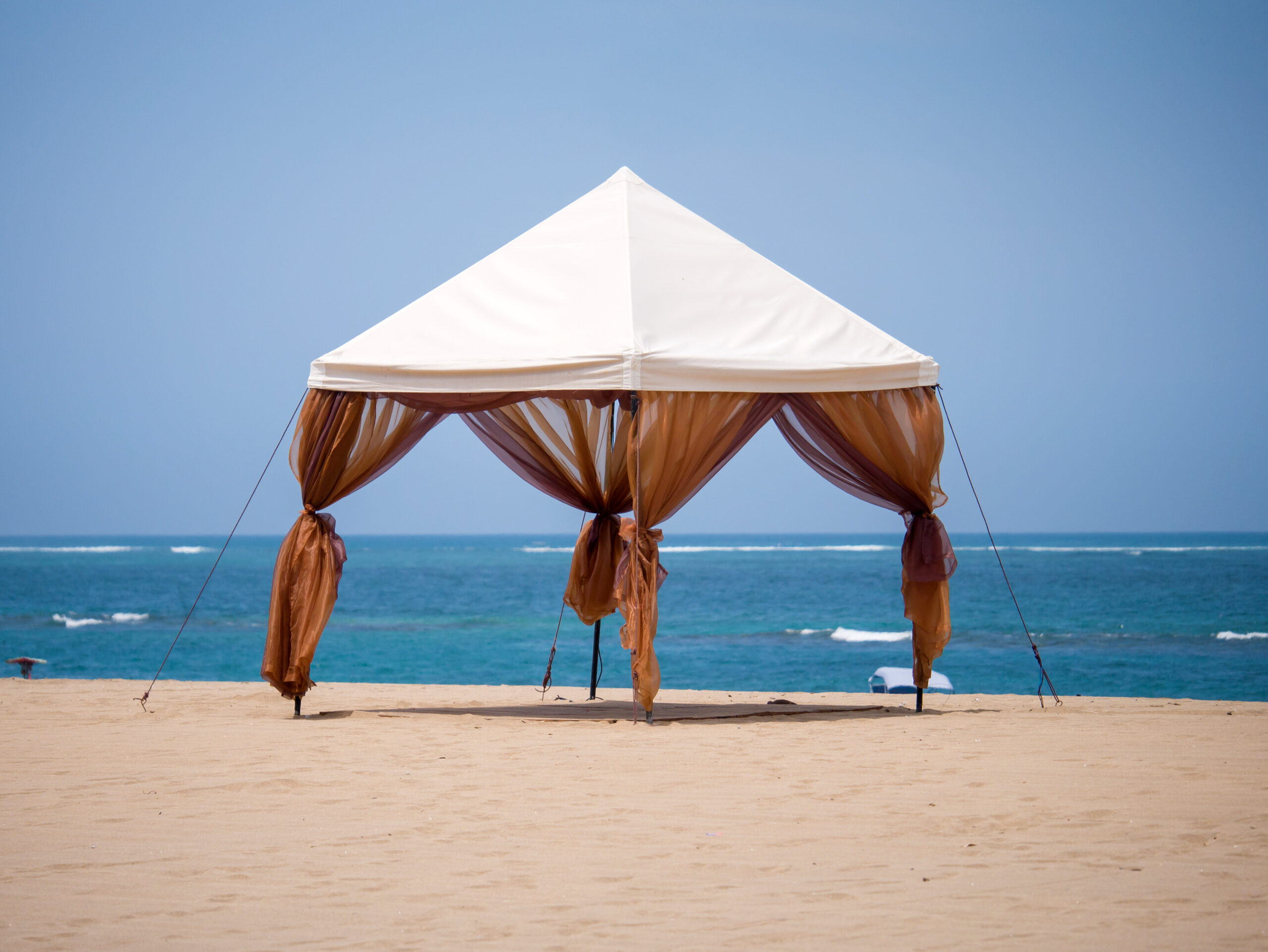 A 5-gallon Bucket Suspended from Your Canopy